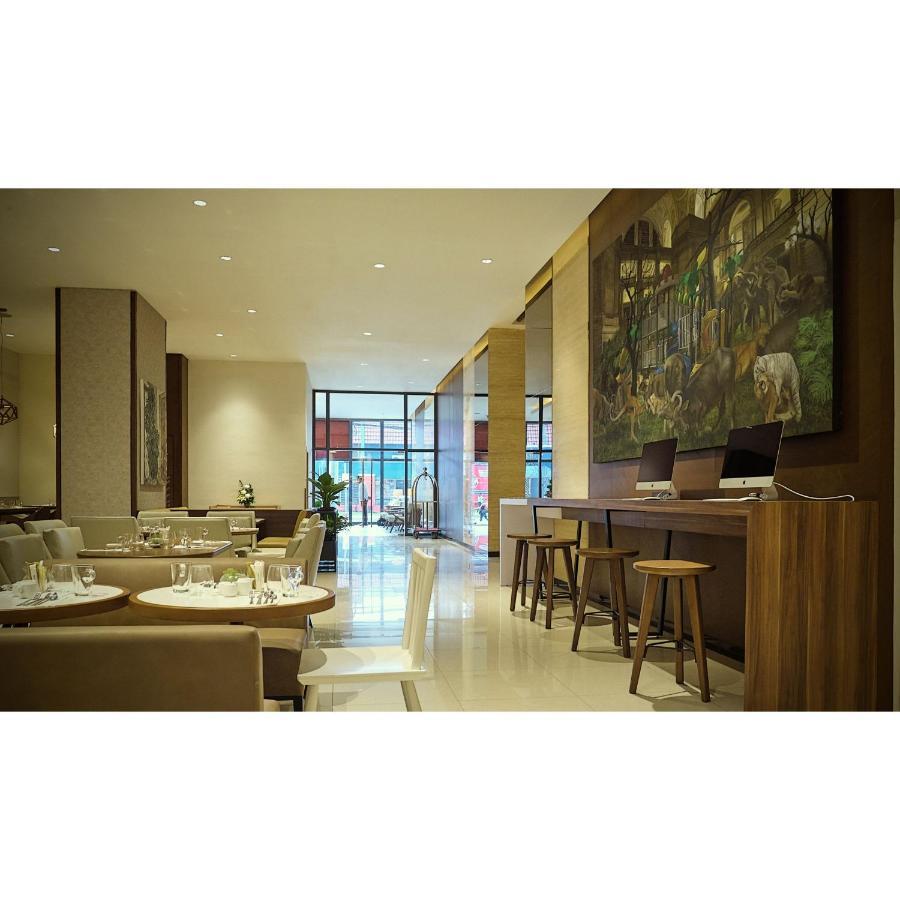 Summit Hotel Greenhills Quezon City Exterior foto