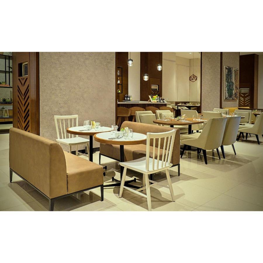 Summit Hotel Greenhills Quezon City Exterior foto